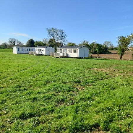mobilhome nature Saint-Laurent-sur-Mer Exterior foto