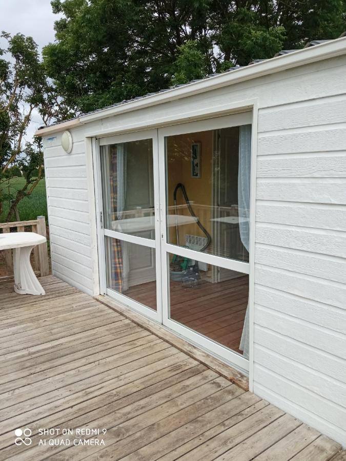 mobilhome nature Saint-Laurent-sur-Mer Exterior foto