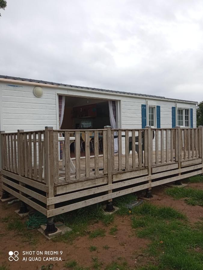 mobilhome nature Saint-Laurent-sur-Mer Exterior foto