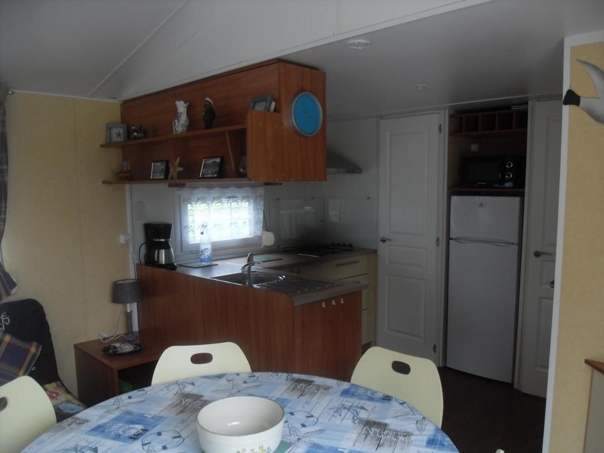 mobilhome nature Saint-Laurent-sur-Mer Exterior foto