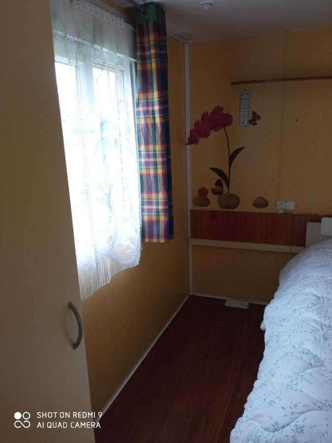 mobilhome nature Saint-Laurent-sur-Mer Exterior foto
