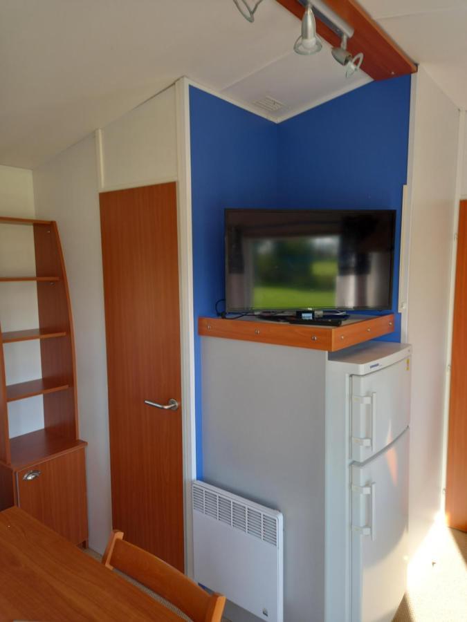 mobilhome nature Saint-Laurent-sur-Mer Exterior foto