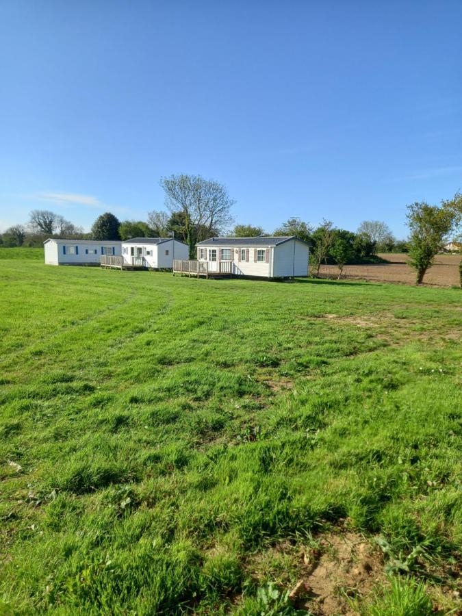 mobilhome nature Saint-Laurent-sur-Mer Exterior foto