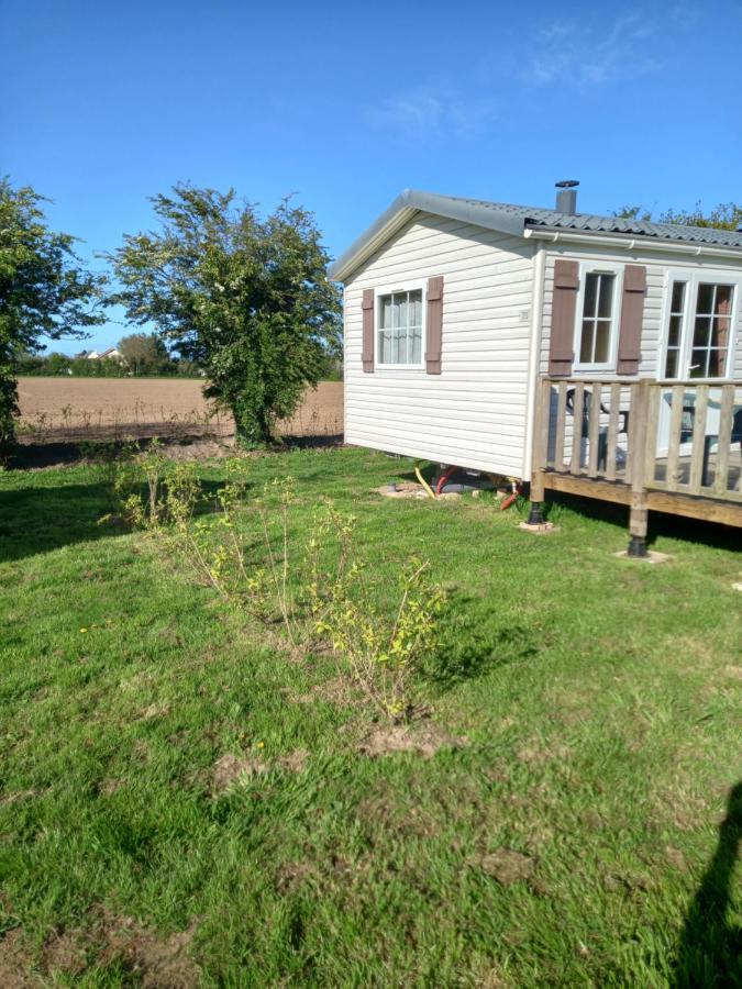 mobilhome nature Saint-Laurent-sur-Mer Exterior foto